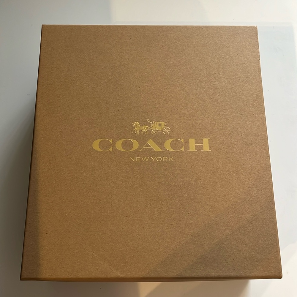 Coach print gift square mini bag with heart keychain - Picture 2 of 10